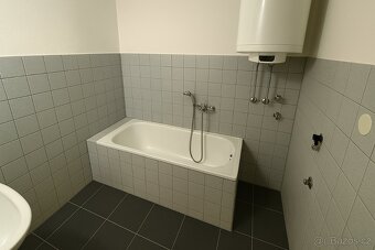 Pronájem bytu 2+kk 64 m2 po rekonstrukci v Dolní Dobrouči - 4