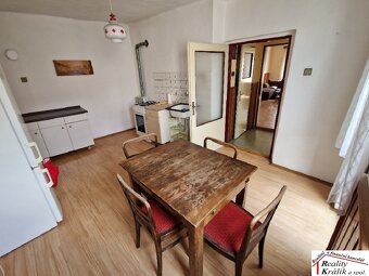 RD s dvěma prodejnami v centru Kutné Hory. - 4