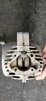Motor Jawa 550 Pařez - 4