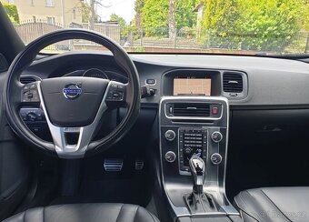 Volvo V60 D4 Geartronic R-Design - 4