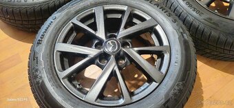Predám zimnú sadu orig. Mazda 5x114,3 ,205/60 R16 , 7,5mm - 4
