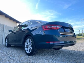 Škoda Superb 2.0 TDi 110KW Style DSG - 4