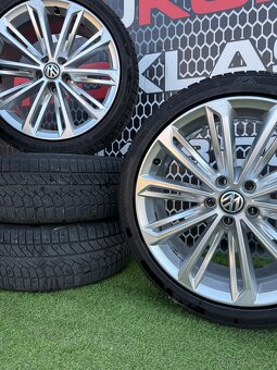 Passat B8 R-LINE - DVĚ SADY PNEU - 235/40 R19 - 4
