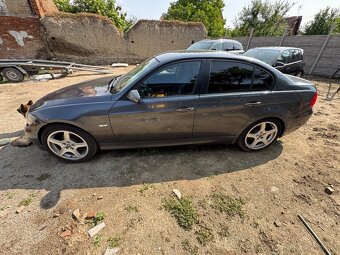 E90 - 4