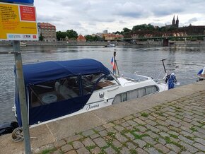 Kajutová loď Viking 22 6,7x2,4m motor150mth vozík 2,7t - 4