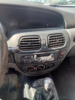 Renault Megane 1,9 TDI - 4