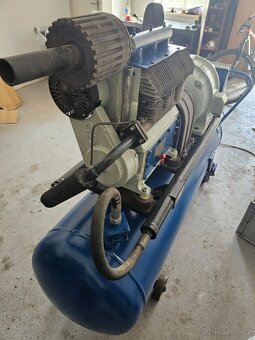 Kompresor Orlík 3JSK 300L - 4