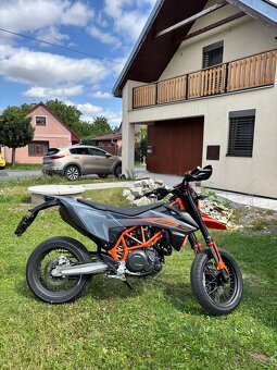 KTM 690 SMC R 2022 - 4