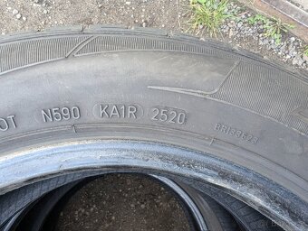 4x celoroční pneu Dunlop 185/60R15 - 4