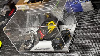 Vitrínka na modely 1:64 Lamborghini - 4