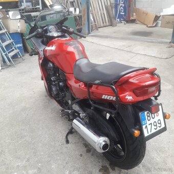 Kawasaki GPZ 1100 - 4