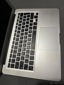 MacBook Air 13” - 4