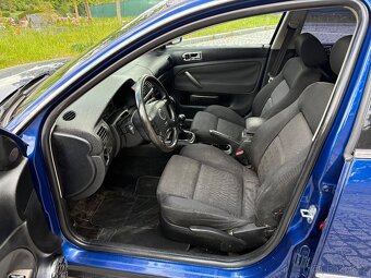VOLKSWAGEN PASSAT VARIANT 2.5TDI V6--NOV STK - 4