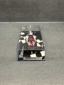 Model F1 Kimi Räikkönen - 4