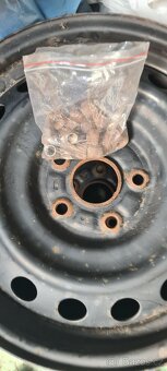 Prodám Toyota originální plechové disky 5x114,3 R16 - 4