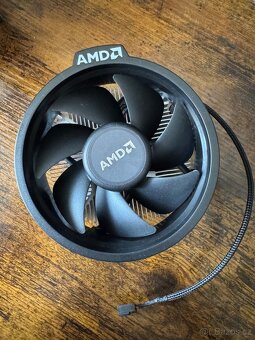 AMD Ryzen 5 3600x + nový boxový chladič - 4