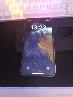 Prodám Apple iPhone 12 Pro ve zlaté barvě, provedení s 128G - 4