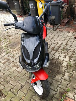 Aprilia SR 50 - 4