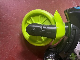 Motorka s helmou - 4