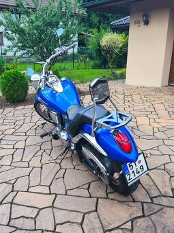 Kawasaki VN900 - 4