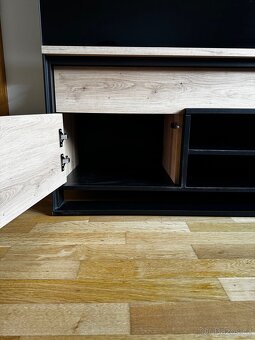 Komoda pod televizi - 4