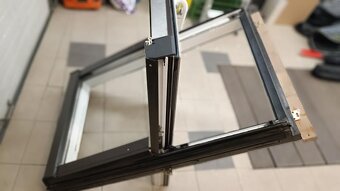 STŘEŠNÍ OKNO ROTO R4 74/118 - 4