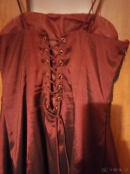 Prodám hezké plesové šaty - 4