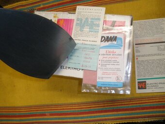 Stará žehlička ETA 242 v původní krabici-funkční - 4