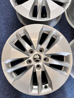 5x112 R16 originál alu Škoda Octavia IV. 4 - ET46 - 4