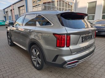 Kia Sorento 1.6 T-GDI 176kW HYBRID 4x4 57tkm Virtual 7-míst - 4