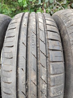 Prodám zánovní letní pneu 195/60/15 Nokian Wetproof - 4