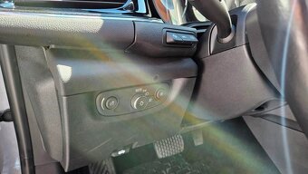 Opel Insignia 2.0 CDTI 128 kW Elegance AT8 AKCE - 4