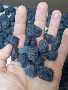 Ani manitite (obsidián) 3,4kg - 4