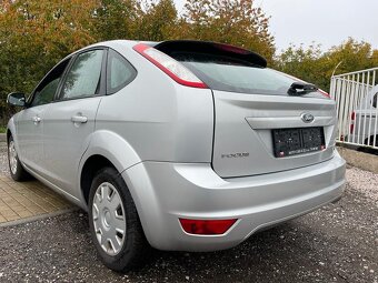 Ford Focus 1,6 - 4