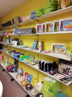 Regály a prodejní pulty - 4