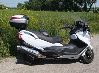 AN 650 BURGMAN 2. generace (2013) - 4