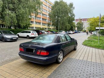 Mercedes E240 125kw 2002 Avantgarde 230 000Km, plná výbava - 4