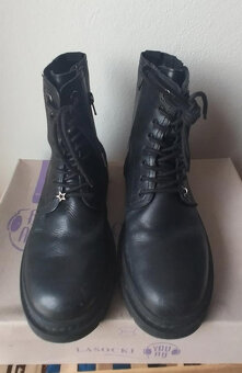 Dámské/dívčí zimní boty černé barvy se zateplením vel. 35 - 4