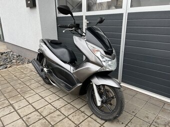 Skútr Honda PCX 125 CZ doklady r.v.2010 - 4