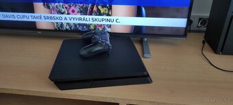 PS4 slim 500GB + hra GTA5 - 4