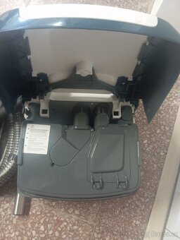 Víceúčelový vysavač Bosch BWD41720 tyrkysový - 4