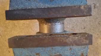 Dílenský svěrák YORK 100 Lux - 4