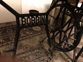 Retro šicí stroj - 4