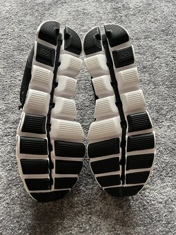 6x boty On Running Cloud velikost 42 - 42,5 - 43 - 4