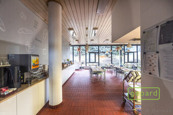 Pronájem kancelářského prostoru, 132 m2, Plzeňská, Praha 5 - 4