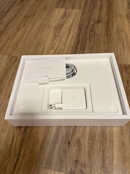 MacBook Pro 13" (2020) – Apple M1 / 1 TB SSD - 4