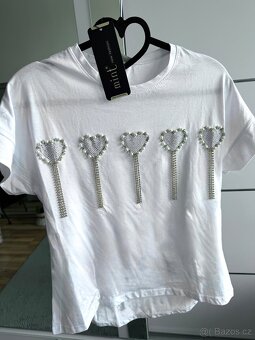 Tričko se srdíčky - 4