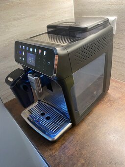 Automaticky kávovar Philips Latte go 5500 - 4