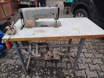 Průmyslový šicí stroj MINERVA - 4