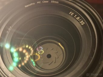 Sony FE 35mm f/1.8 - 4